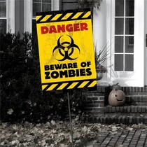 Warnschild „Danger! Beware of Zombies!” - 58 cm